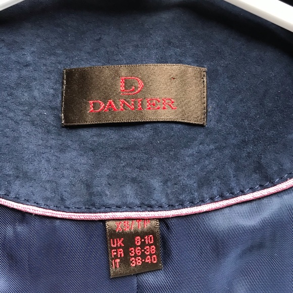 *SOLD* RARE Danier blue leather jacket with white lining - Picture 7 of 8